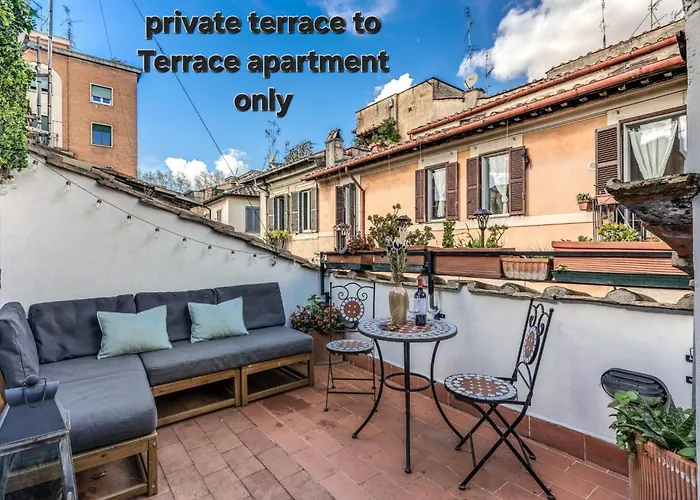Maya Rhome Trastevere